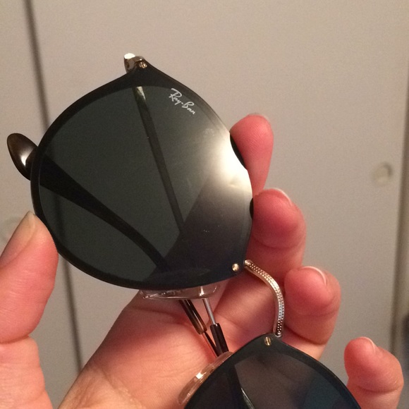 Round Ray Bans - Picture 4 of 4